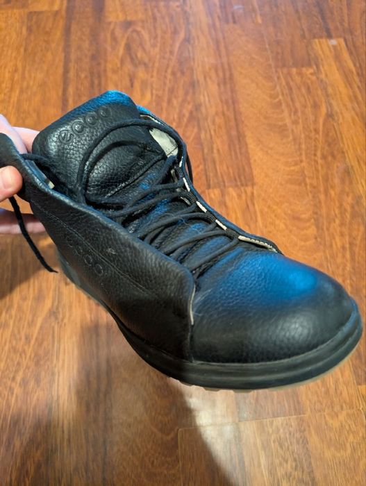 Черевики фірми ECCO