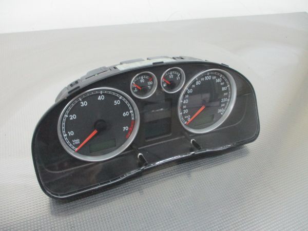 Quadrante / painel de instrumentos VOLKSWAGEN Passat (3B3)