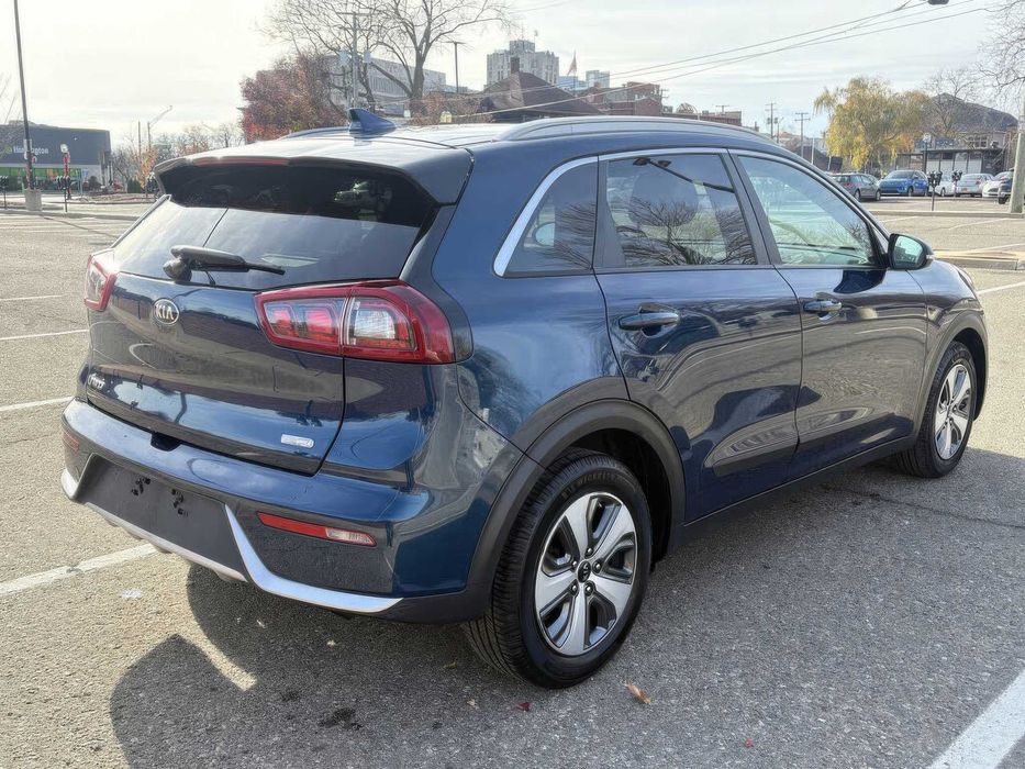 Kia Niro EX      2019