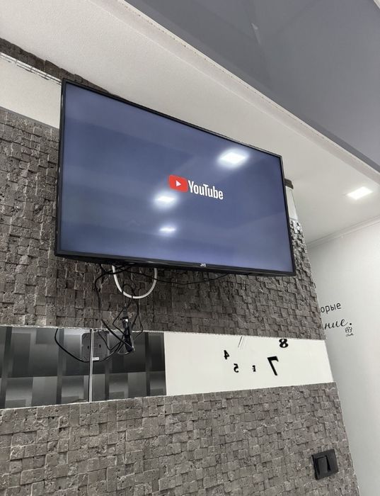 Сдам 1-комнатную квартиру с видом на площадь, центр города!