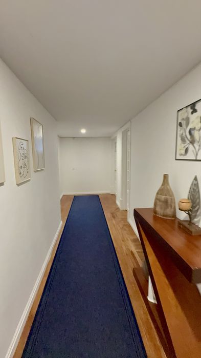 QUARTO mobiliado p casal ou familiares em frente El Corte Ingles