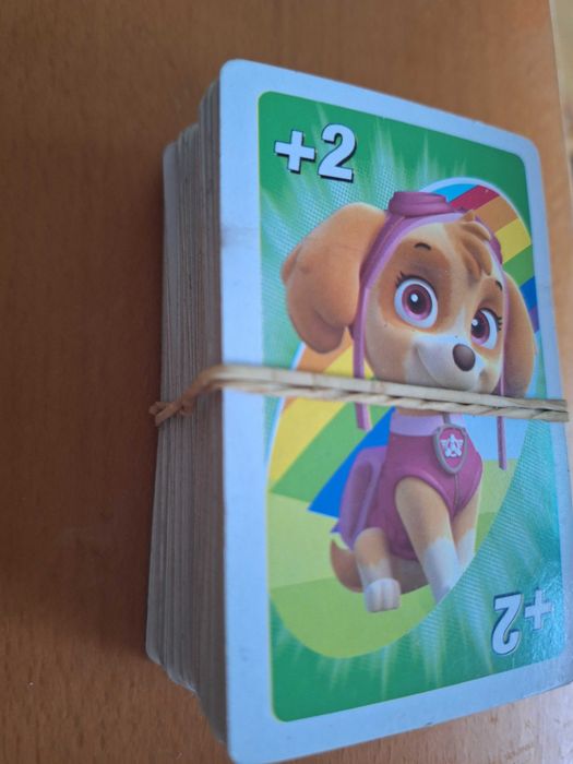 +940 Cartas e Cromos (Super Animais, Fortnite Dourados, Pokémon, Angry Birds)