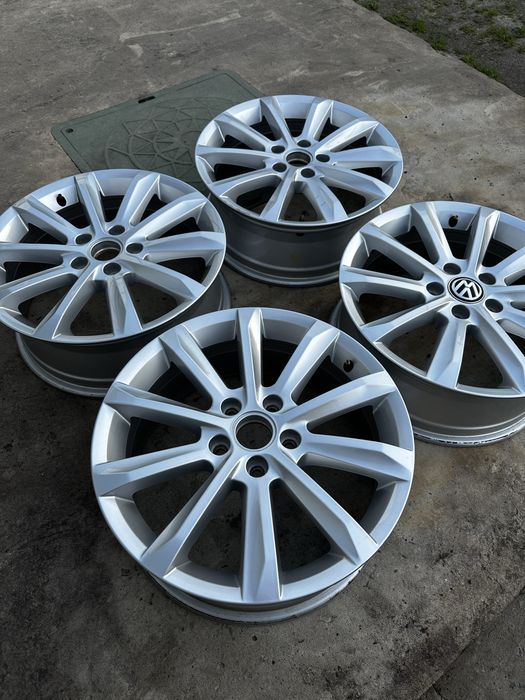 Диски Volkswagen R17 5/112 +Датчики тиску  Golf Passat CC Audi Skoda