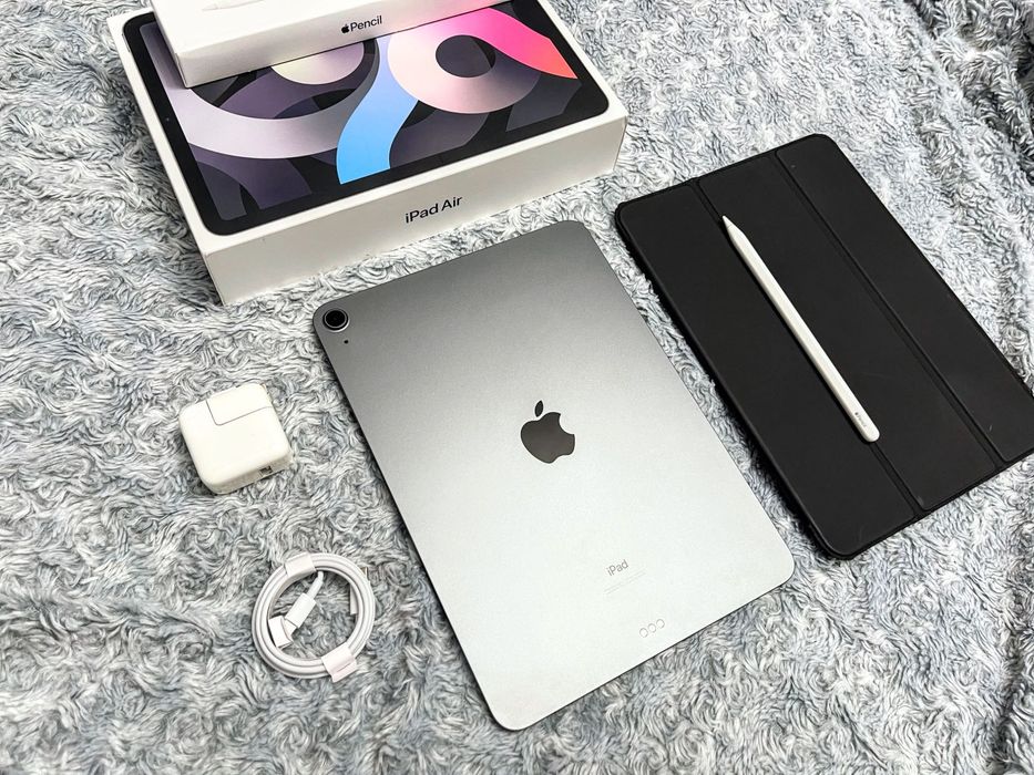IPad Air 4 (64 gb) wi-fi, комплект + подарки! А2316