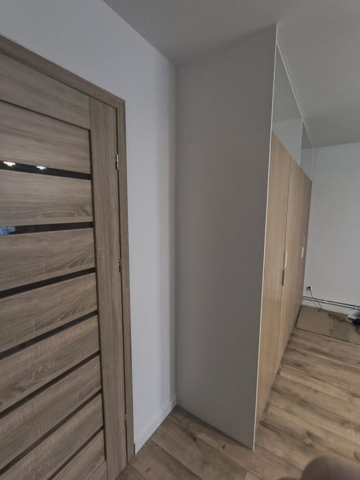 Składanie mebli gotowych i meble na wymiar.