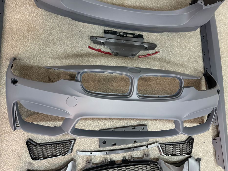 Body Kit M3 Look Zderzak Przód Tył Progi M3 LOOK BMW F30 SEDAN M3