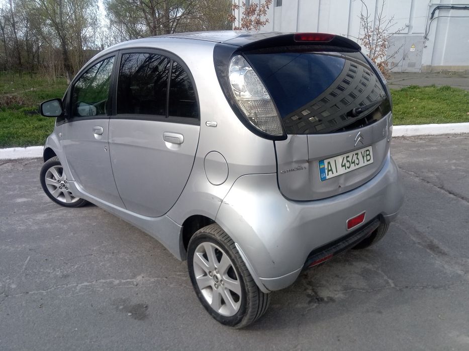 Citroen C- Zero 2013 Електроавтомобиль