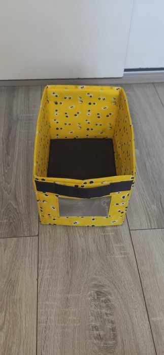 Małe pudełeczko organizer tekstylny dla dzieci