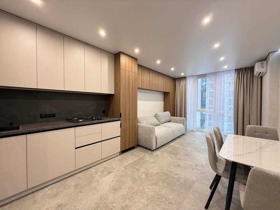 укомплектована велика 1 кімнатна квартира!