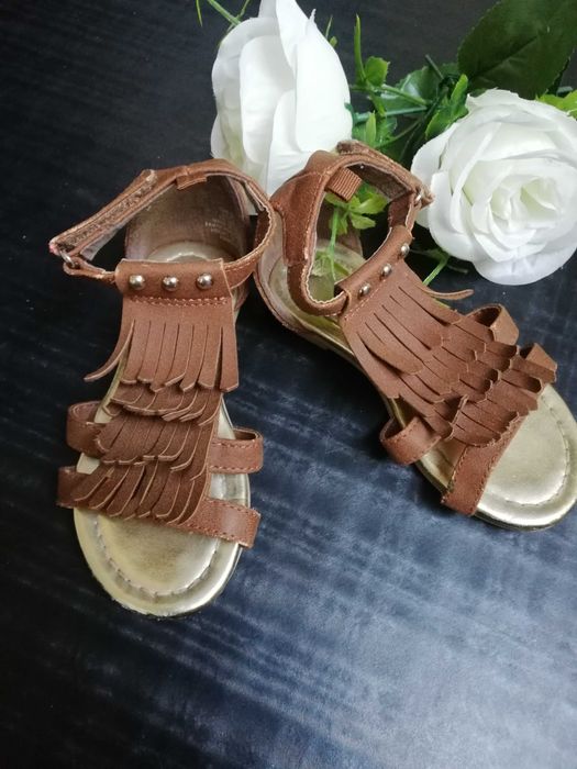 Piękne sandałki boho H&M rozm.24