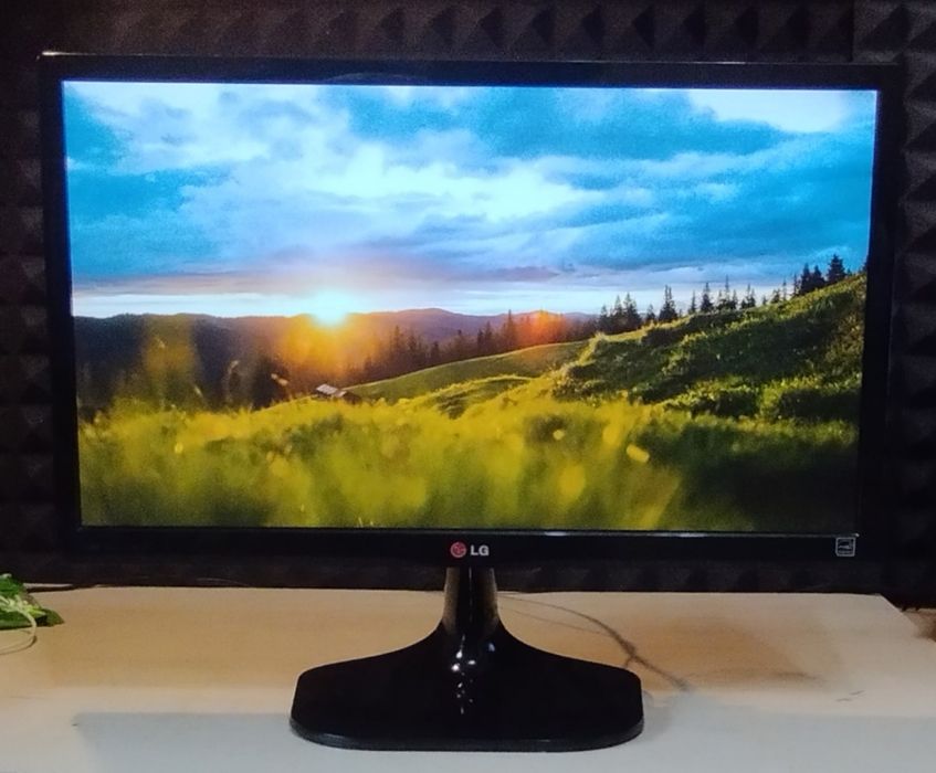 Монітор LG 23MP55HQ-P IPS LED 1920x1080 (FullHD) + Мережевий блок