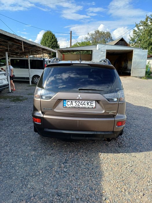 Mitsubishi Outlander 2011