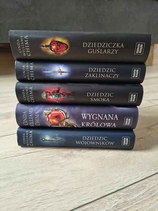 Seria "Kroniki Dziedziców" Cinda Williams Chima 5 tomów
