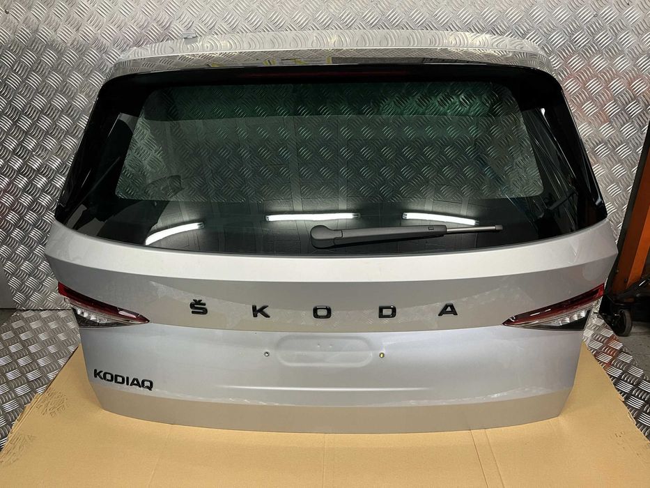 SKODA KODIAQ Крышка багажника