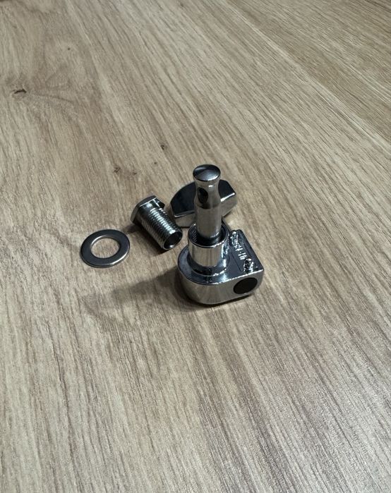 Tuning Machines Fender64738261641730123