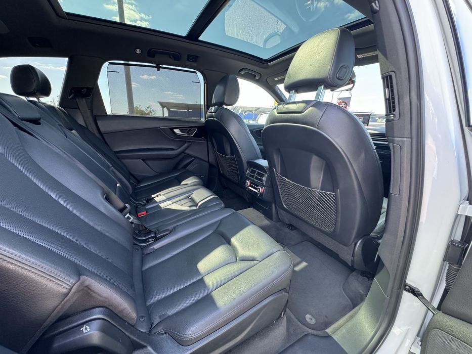 Audi Q7 3.0TFSI QUATTRO 2017 год