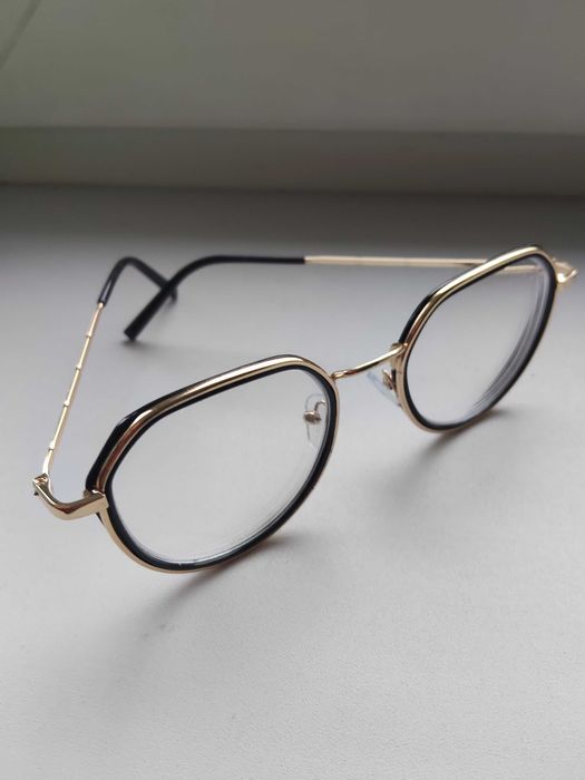 Okulary korekcyjne minus -2,5