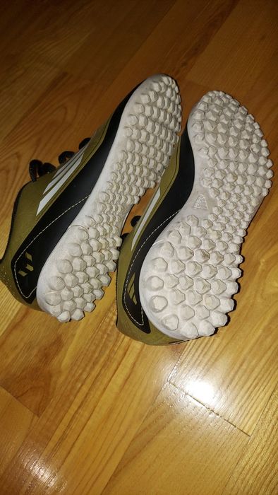 Взуття для футболу, бутси Adidas, 35р.