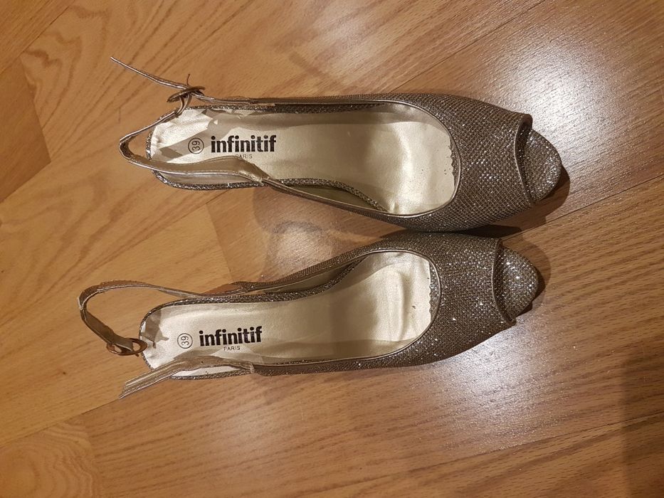 Sandalias_novas marca Infinit