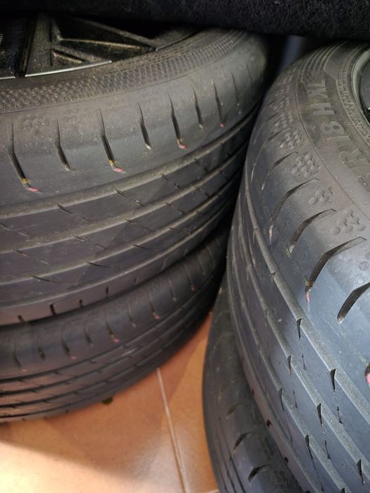 Vendo 4 pneus ecocontact 7  205 45 18