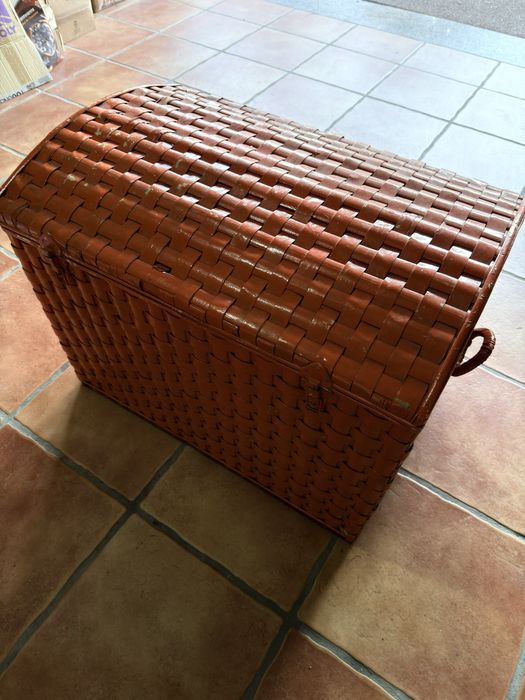 Arca em palinha para desocupar