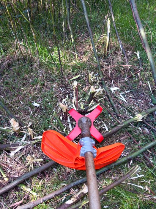 Lâmina trituradora dupla para roçadoras