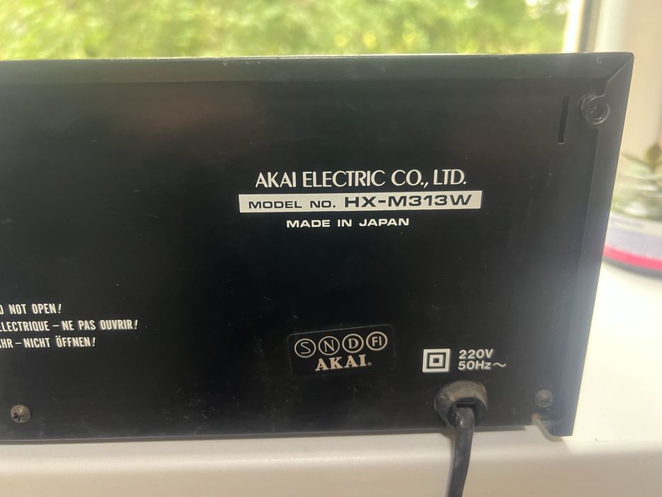 I’mДвокасетна дека Akai HX-M313W