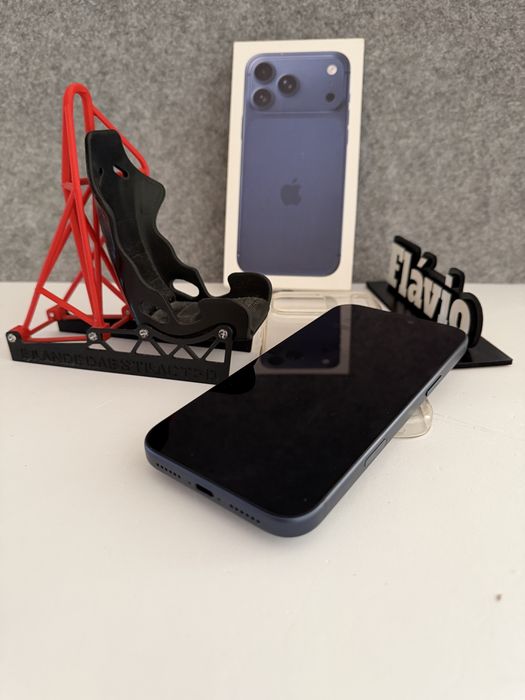 Troco/Vendo Iphone 17 Pro Max 256GB Deep Blue como novo ( 49 ciclos)