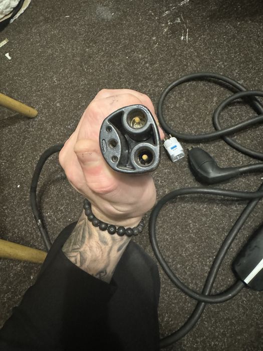 Оригінальний зарядний пристрій Tesla 3/s/x/y