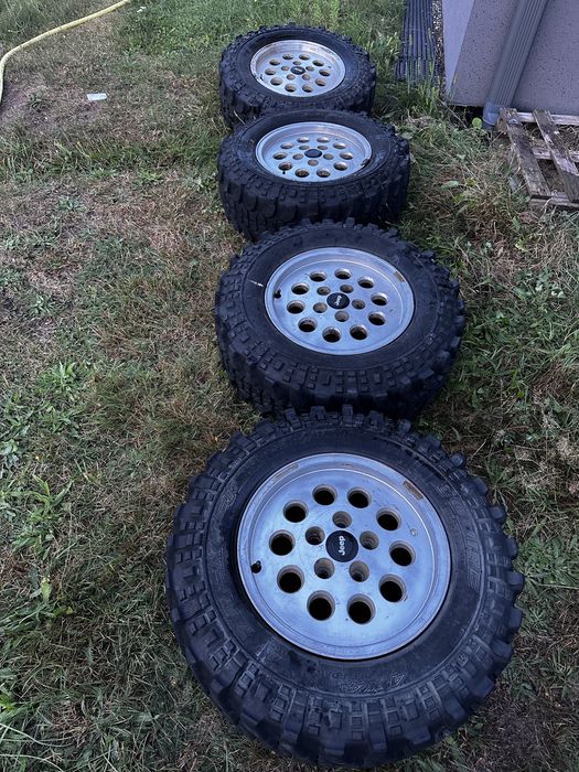 4 koła terenowe Jeep 4x4 235/70/R15