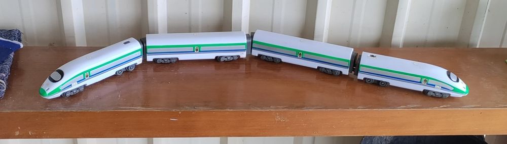 Comboio e respetiva pista