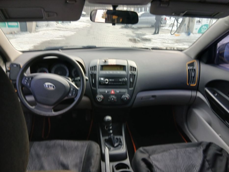 Kia ceed 1.4 2007рік