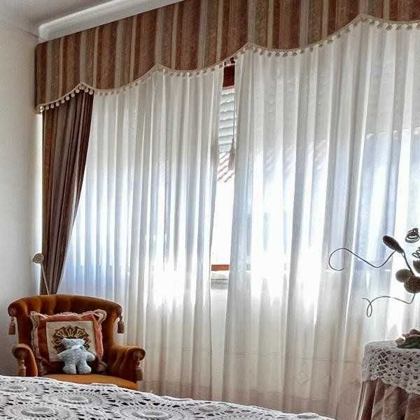 Sanefas e cortinados - Vários conjuntos prontos a instalar