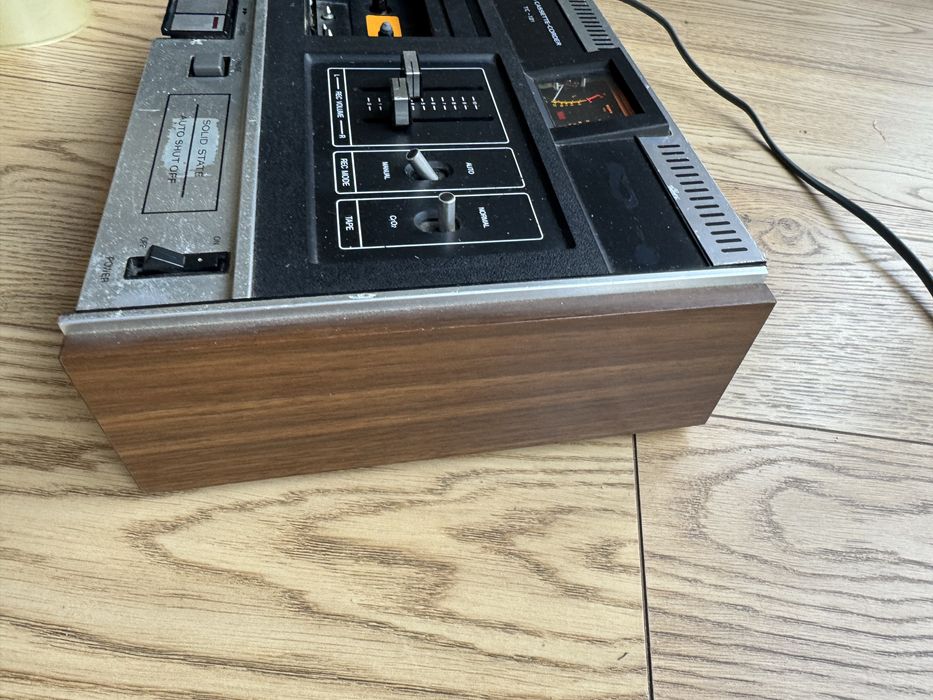 Magnetofon kasetowy SONY TC-121