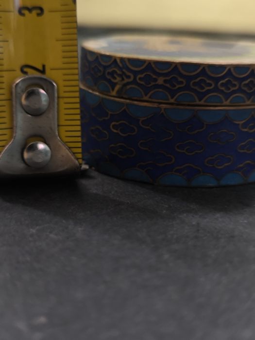 Caixinha de Cloisonné Peixe Dourado.
Caixinha decorativa com um belo d