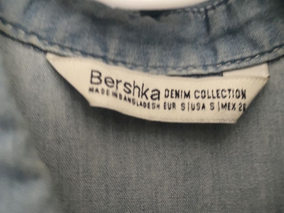 Niebieska bluzka Bershka