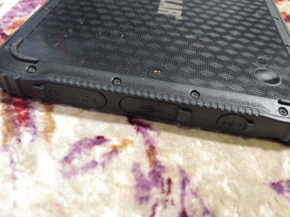 Планшет CATERPILLAR CAT T20 не включается