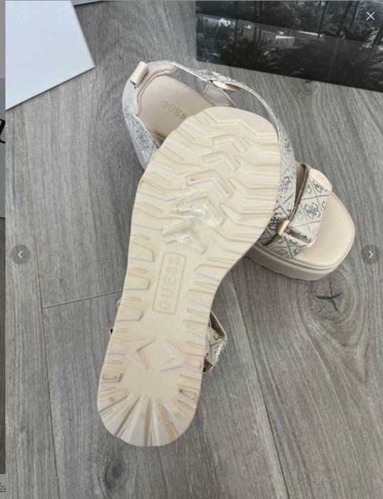 Sandały damskie guess