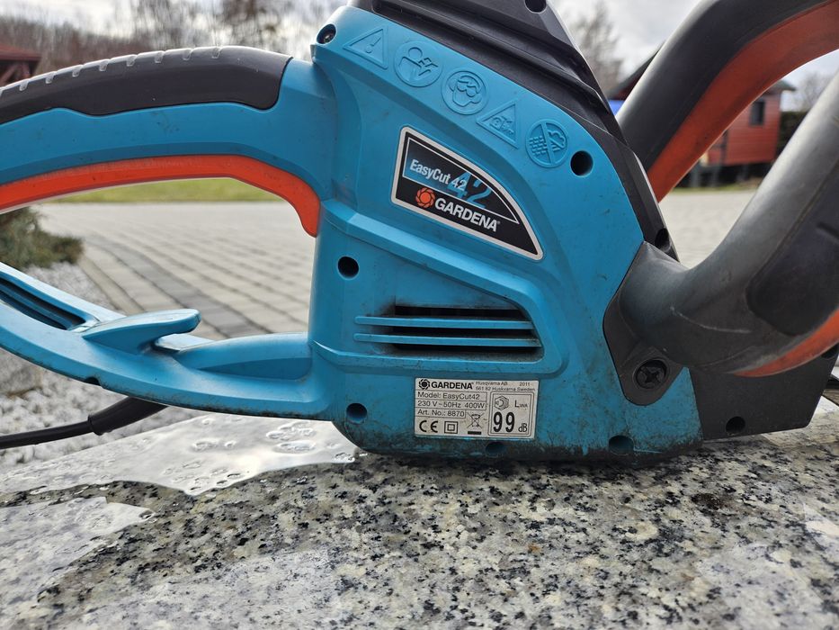 Elektryczne nożyce do żywopłotu Gardena