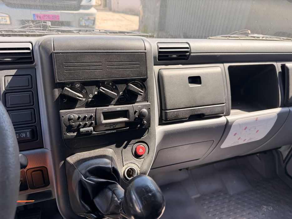 MITSUBISHI FUSO 7 Lugares com caixa Basculante Excelente Apenas 156.000km ###OPORTUNIDADE###