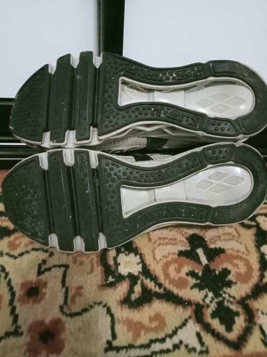 Продам кроссовки 41 размер 26,5 по стельке