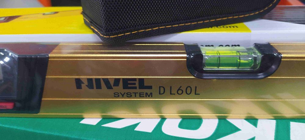 Poziomica elektroniczna DL60L Nivel System
