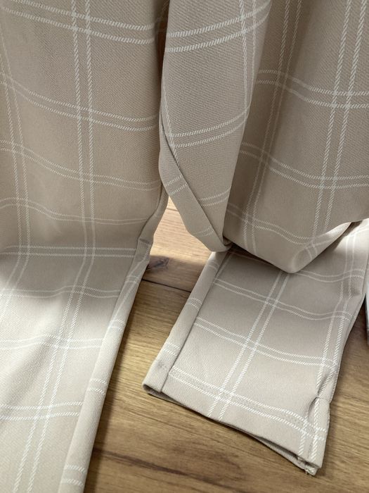 Spodnie damskie w kratke