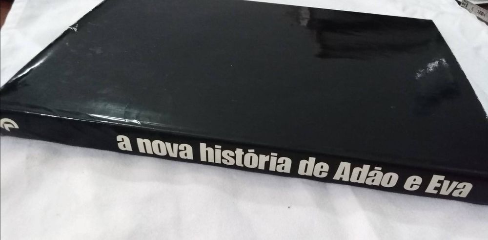 A Nova História de Adão e Eva