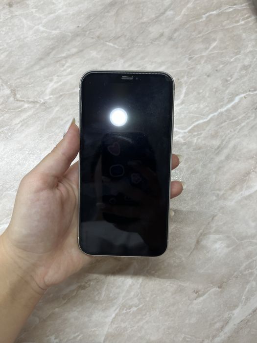 Продам  телефон IPhone XR