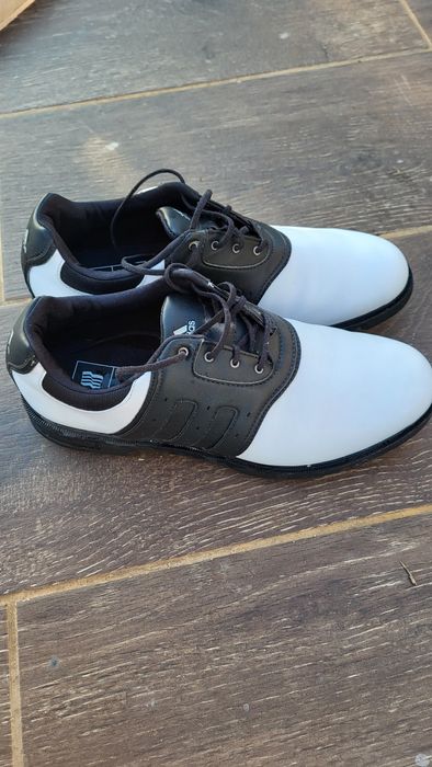 Kit de golfe em bom estado