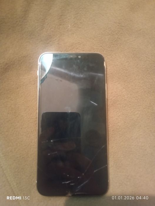 Продам Айфон Х 64гб