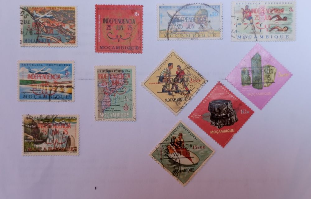 Selos de Moçambique independência