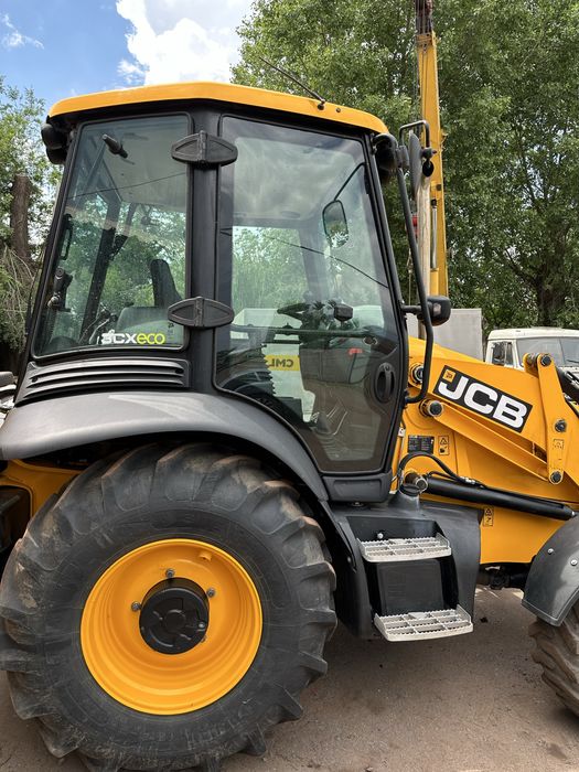 Продам трактор JCB 2021 (1600 моточасов )