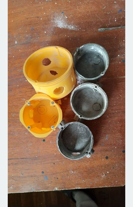 Вимикачі та розетки Siemens